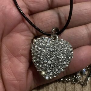 NWOT Sparkly Heart Pendant Necklace